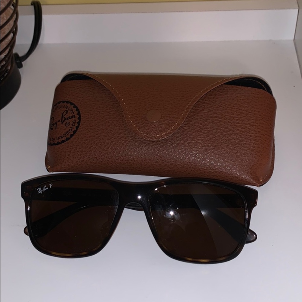 Brown Ray-Bans
